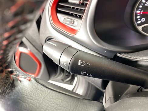 Used 2022 Jeep Renegade Trailhawk image 17