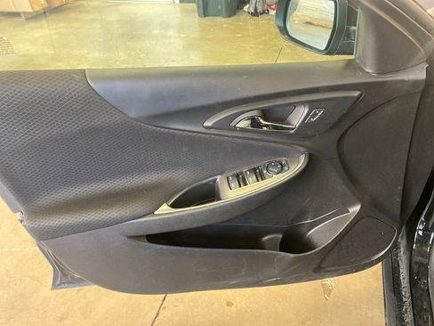 Used 2023 Chevrolet Malibu LT FWD image 33