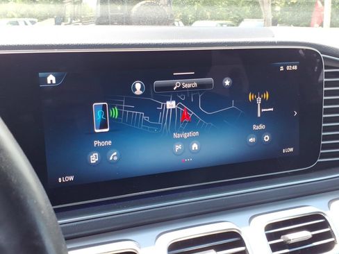 Used 2025 Mercedes-Benz GLS 450 4MATIC image 23