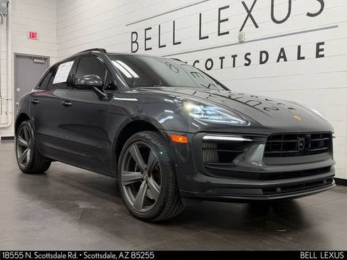 Used 2022 Porsche Macan S AWD/4WD image 2