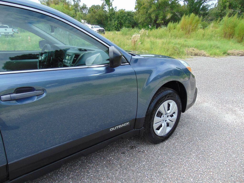 Used 2013 Subaru Outback 2.5i w/ Popular Pkg 1A AWD/4WD image 4