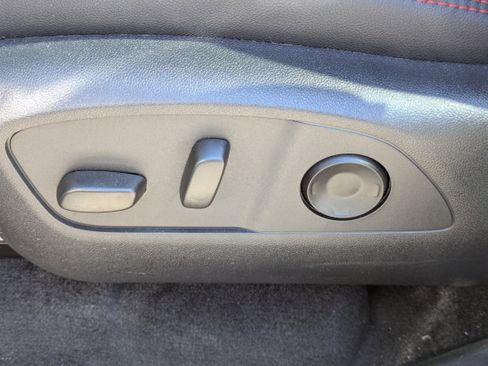 New 2026 Chevrolet Traverse RS w/ LPO, Floor Liner Package AWD/4WD image 14