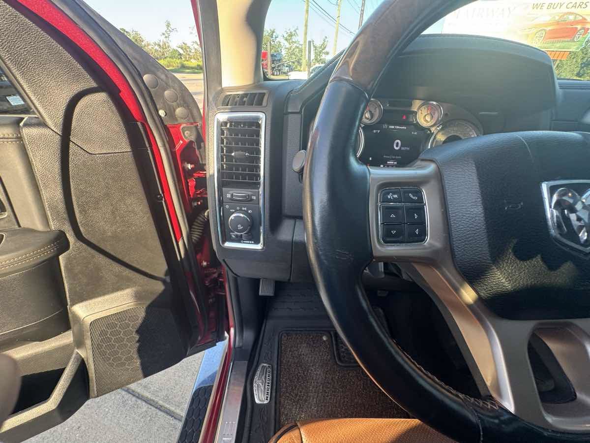 Used 2015 RAM 1500 Laramie Longhorn w/ Convenience Group AWD/4WD image 17