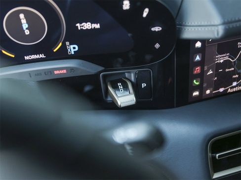 Certified 2022 Porsche Taycan Turbo image 24