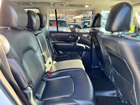 Used 2020 Nissan Armada SL w/ Premium Package image 17