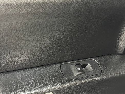 Used 2019 Ford F250 Lariat image 47