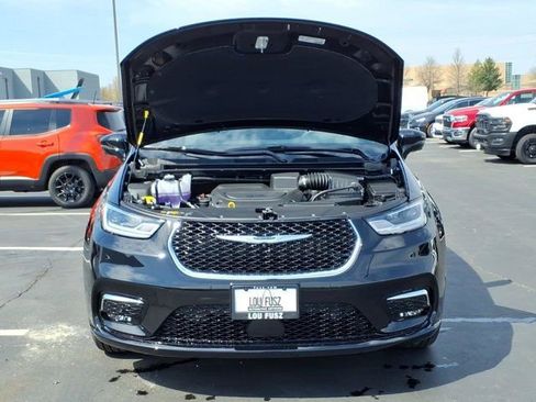 New 2026 Chrysler Pacifica Select image 25