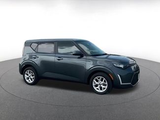 Used 2025 Kia Soul LX w/ LX Technology Package FWD video 2