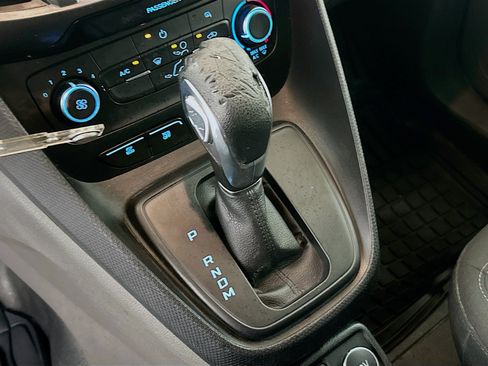Used 2019 Ford Transit Connect XLT FWD image 19