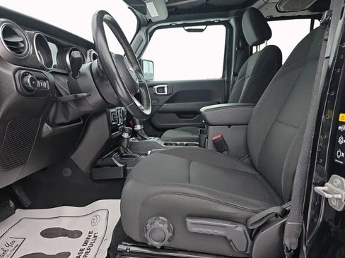 Used 2021 Jeep Wrangler Unlimited Sahara image 12