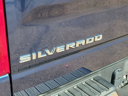 Used 2023 Chevrolet Silverado 1500 LT image 16