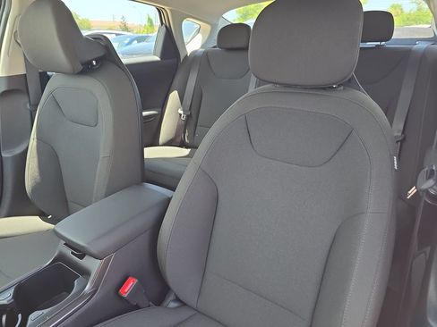 New 2026 Kia K4 FWD image 21