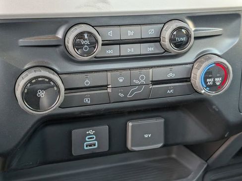 New 2023 Ford F550 4x4 SuperCab Super Duty image 17