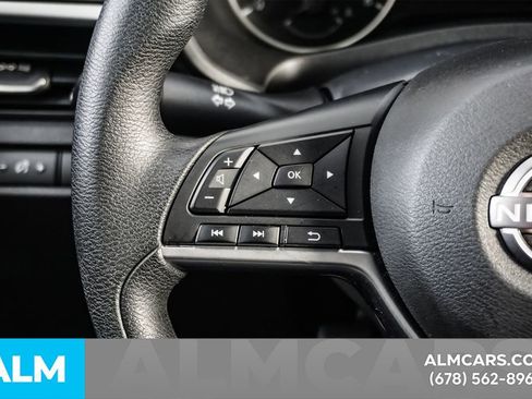 Used 2025 Nissan Altima 2.5 SV FWD image 24