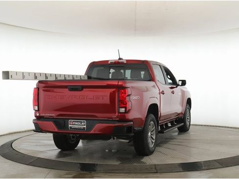 Used 2024 Chevrolet Colorado LT w/ LT Convenience Package II image 7