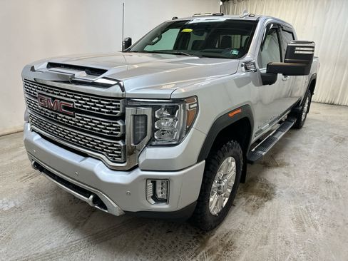 Used 2021 GMC Sierra 2500 Denali w/ Denali Ultimate Package image 10