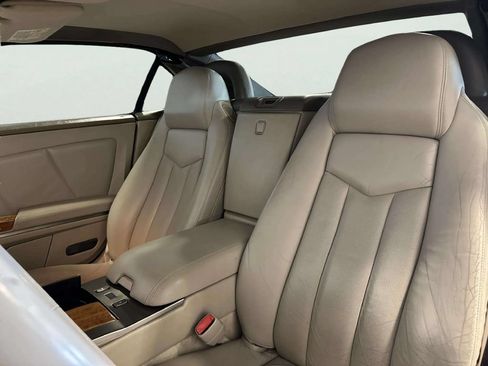 Used 2004 Cadillac XLR RWD image 18