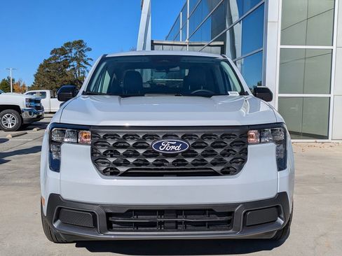 New 2025 Ford Maverick XL image 8