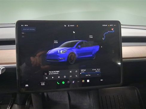 Used 2024 Tesla Model Y Performance image 11