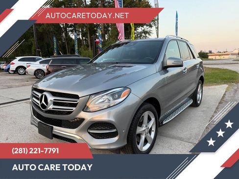 Used 2016 Mercedes-Benz GLE 300d 4MATIC image 1