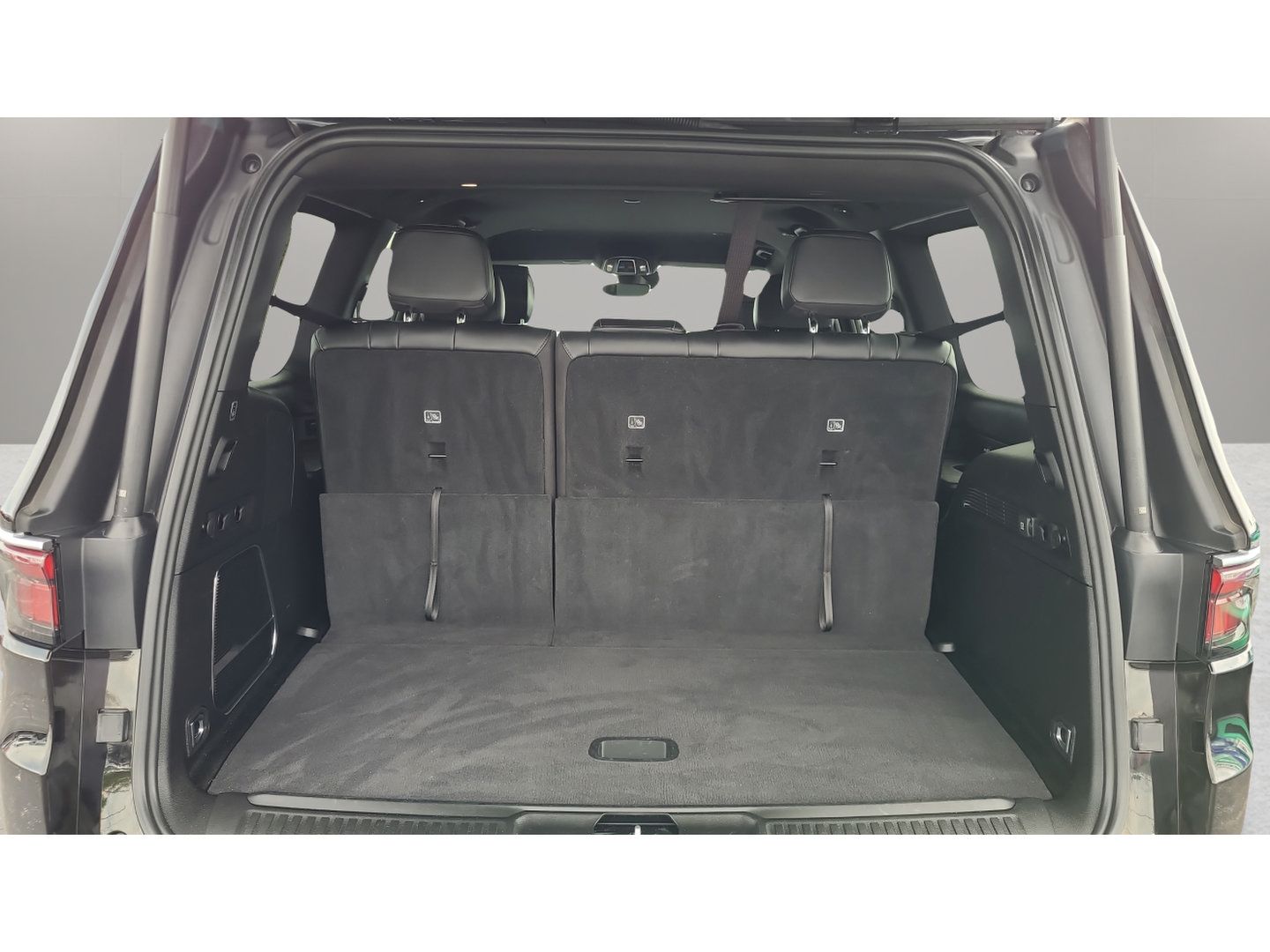 Used 2022 Jeep Wagoneer Series II AWD/4WD image 36