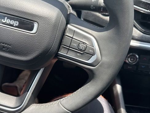 Used 2024 Jeep Compass Latitude AWD/4WD image 26