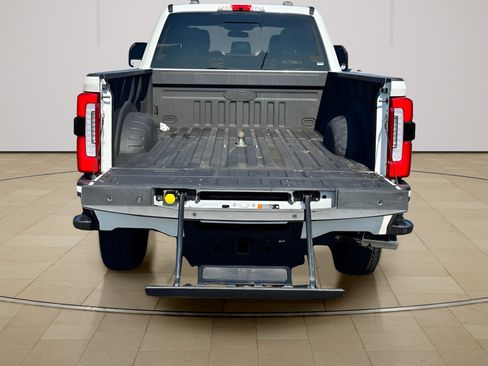 Used 2024 Ford F350 Platinum w/ FX4 Off-Road Package AWD/4WD image 39