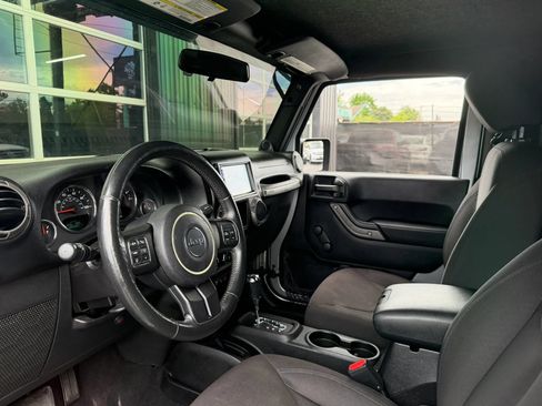 Used 2014 Jeep Wrangler Sport w/ Connectivity Group AWD/4WD image 13