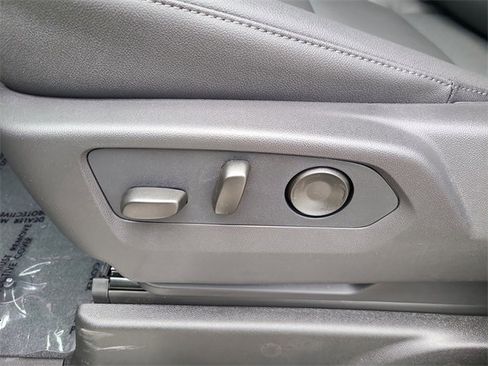 New 2026 Chevrolet Suburban LT w/ Comfort Package image 26