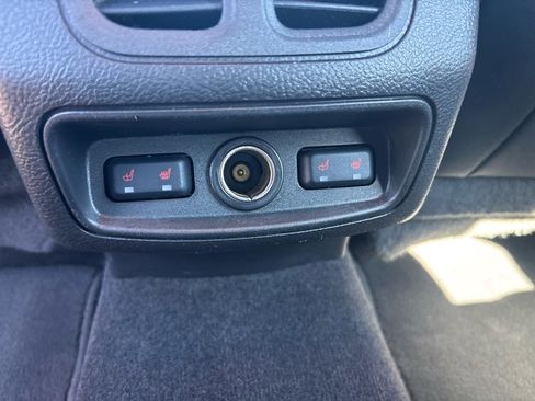 Used 2018 Ford Taurus Limited w/ Driver Assist Package image 32