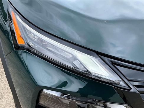 New 2026 Nissan Rogue SV FWD image 19