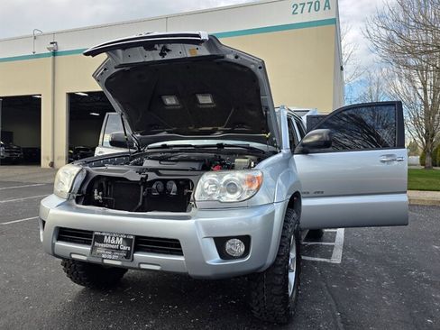 Used 2007 Toyota 4Runner SR5 image 26