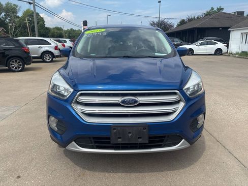 Used 2019 Ford Escape SE FWD image 4