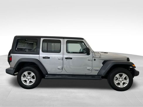 Used 2019 Jeep Wrangler Unlimited Sport S AWD/4WD image 7