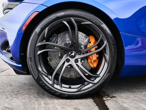 Used 2024 McLaren 750S RWD image 24