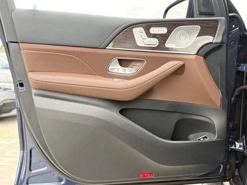 New 2026 Mercedes-Benz GLE 53 AMG 4MATIC image 15