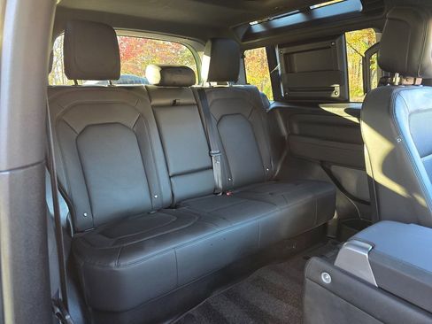 Used 2023 Land Rover Defender 110 75th Limited Edition image 19