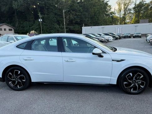 Used 2024 Hyundai Sonata SEL FWD image 9