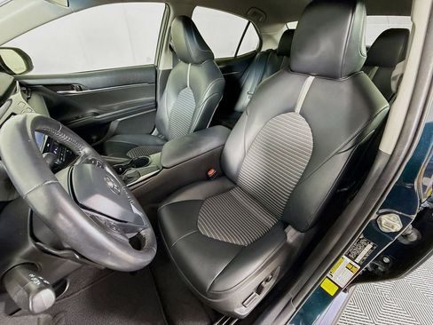 Used 2020 Toyota Camry SE image 21