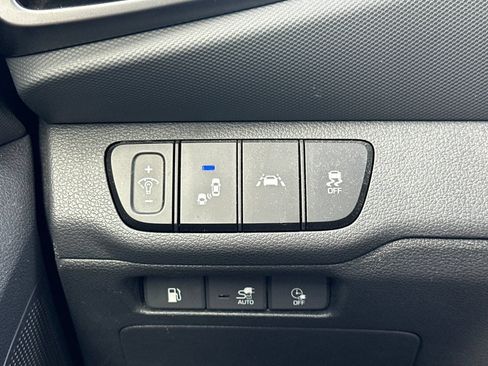 Used 2020 Hyundai Ioniq Limited FWD image 39