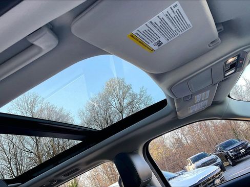 Used 2025 Ford Expedition Active image 21