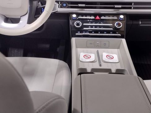 New 2026 Hyundai Santa Fe SE image 37