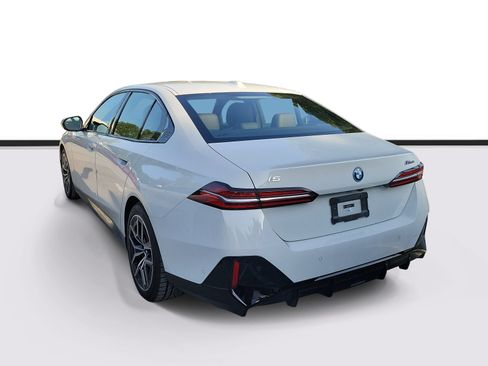 Used 2024 BMW i5 M60 AWD/4WD image 4
