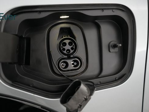 Used 2024 Chevrolet Equinox EV RS image 23