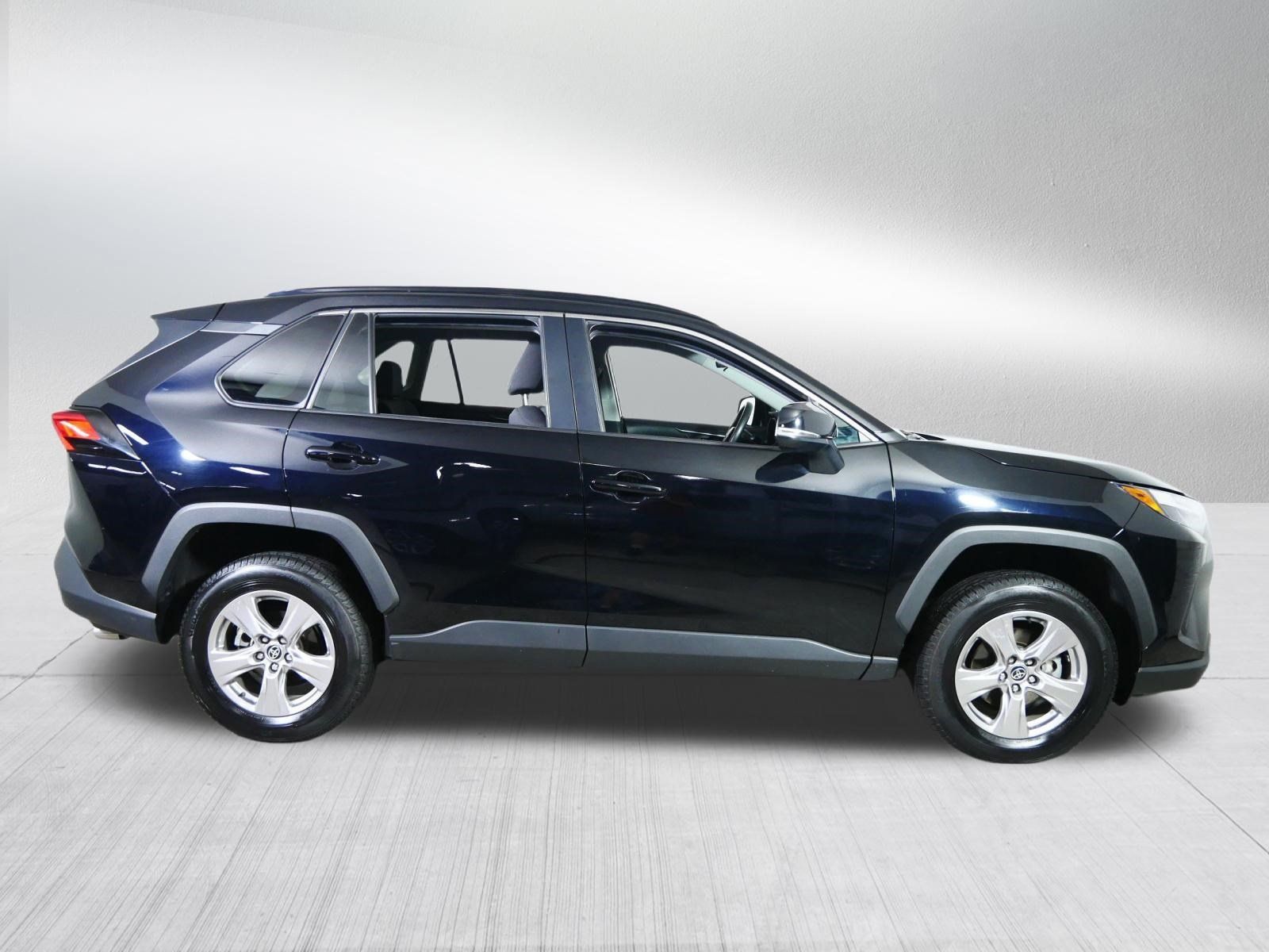 Used 2023 Toyota RAV4 XLE AWD/4WD image 8