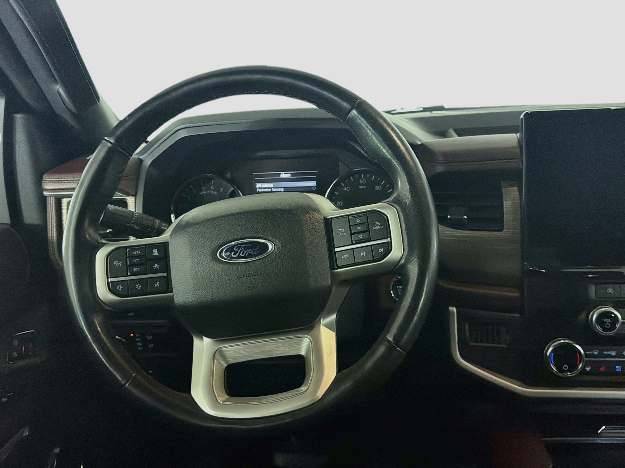 Used 2024 Ford Expedition Limited RWD image 17