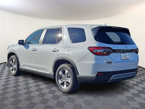 New 2025 Honda Pilot EX-L image 4