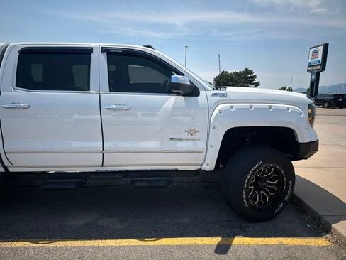 Used 2015 GMC Sierra 1500 SLT w/ SLT Preferred Package AWD/4WD image 4