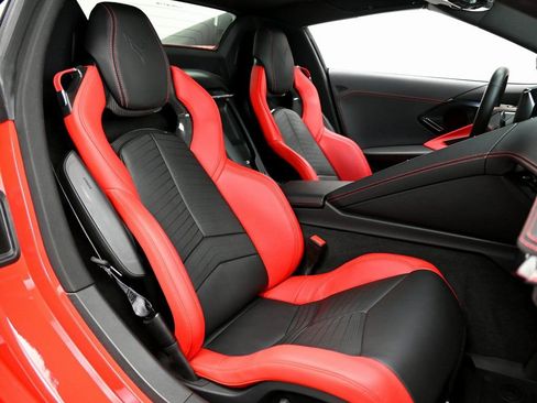 Used 2025 Chevrolet Corvette Z06 image 13