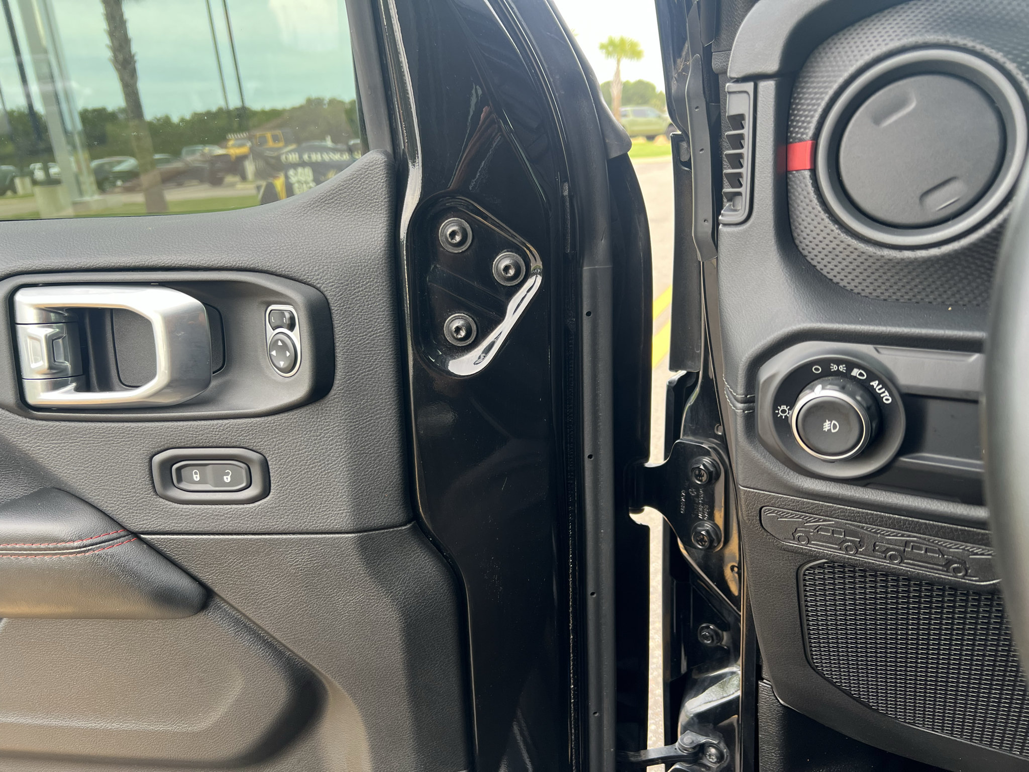 Certified 2024 Jeep Wrangler Rubicon AWD/4WD image 19